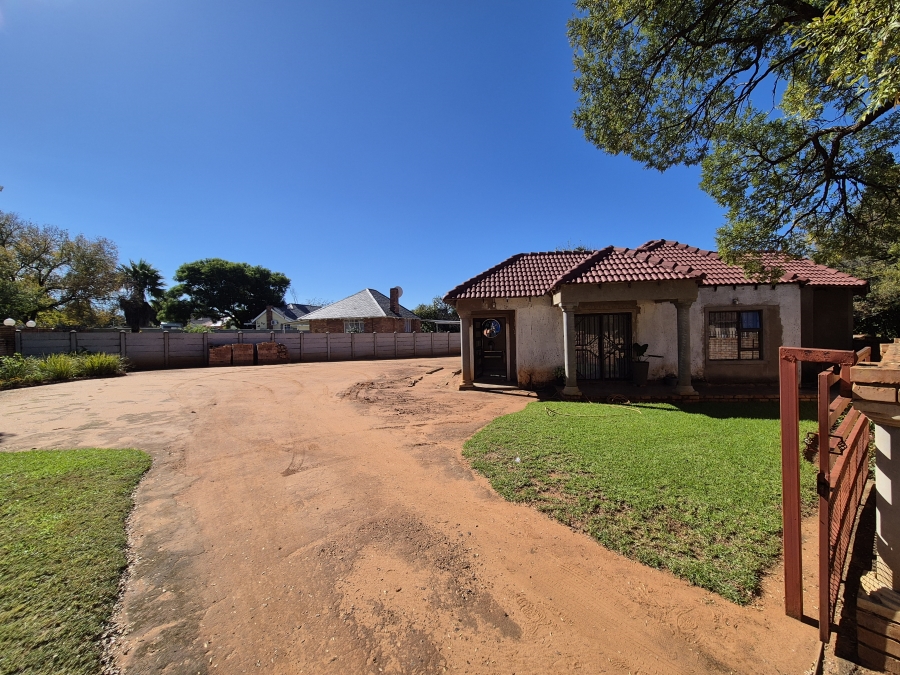 3 Bedroom Property for Sale in Stilfontein North West